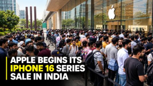iPhone Craze in India, Long Queues Outside Apple Stores as Sales Begin
